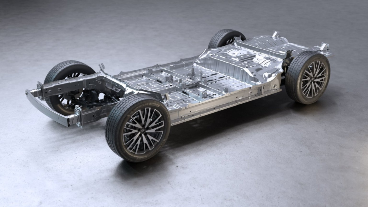 跳出“堆参数”陷阱长安启源Q07重塑家庭SUV安全标准(图8)