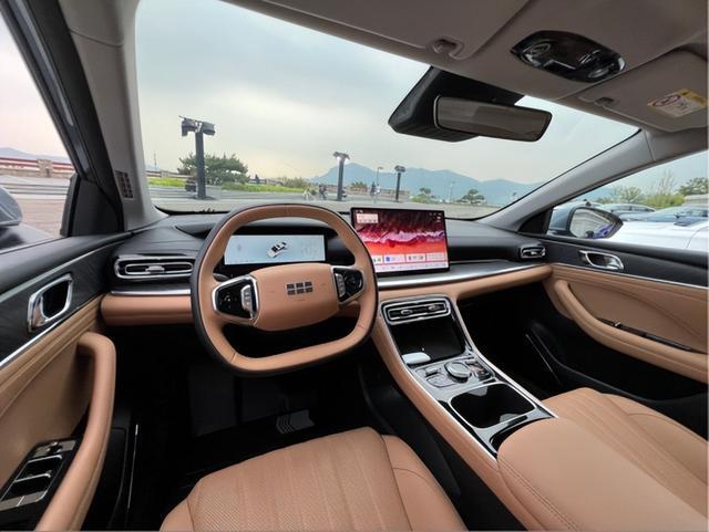 首发即线这波智能座舱+长续航太懂年轻人