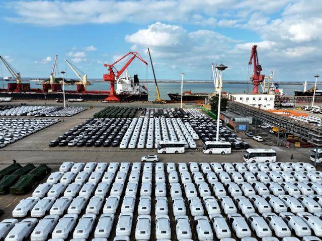 智能汽车决胜下半场三挑战：标准与协同、算力成本、网联安全(图1)