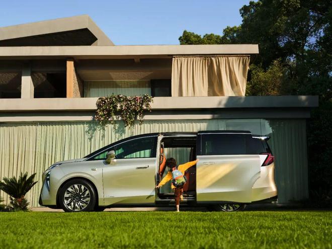 别克至境世家上市4399万起焕新MPV豪华(图6)