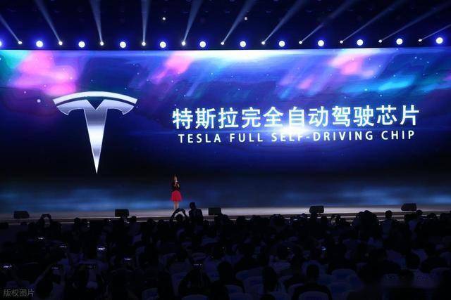 特斯拉 AI 6 芯片流片倒计时！马斯克官宣年底完成自动驾驶再突破