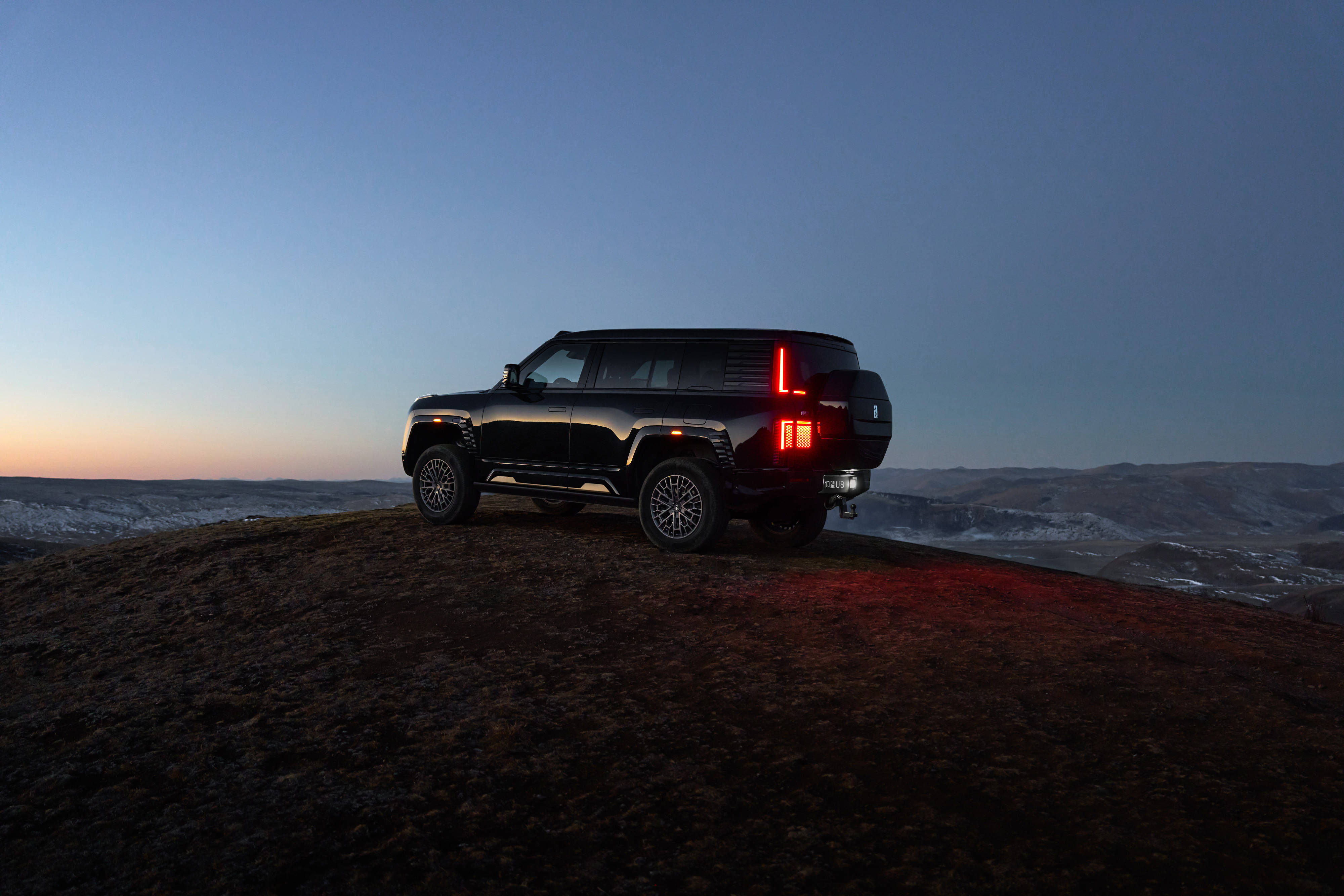 从闪充进化到eTCS 20：深度解析仰望U8 2026款的科技进阶之路