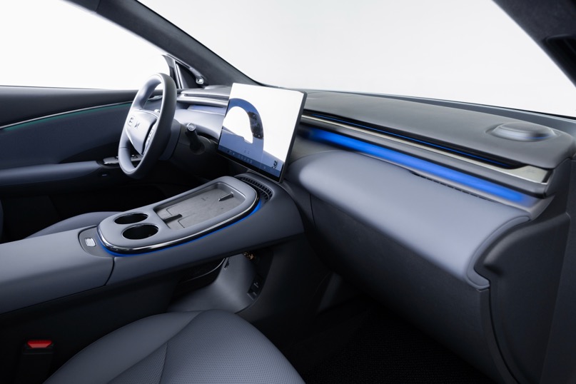 全球首款L3级算力AI汽车！小鹏G7正式亮相预售价2358万(图9)