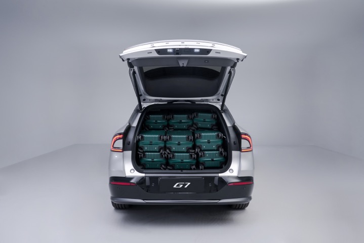 全球首款L3级算力AI汽车！小鹏G7正式亮相预售价2358万(图12)