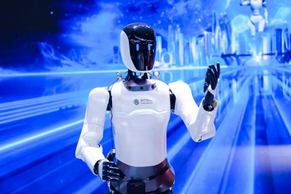 AI+时代出行新范式 重庆移动携手深蓝汽车亮相MWC上海(图5)