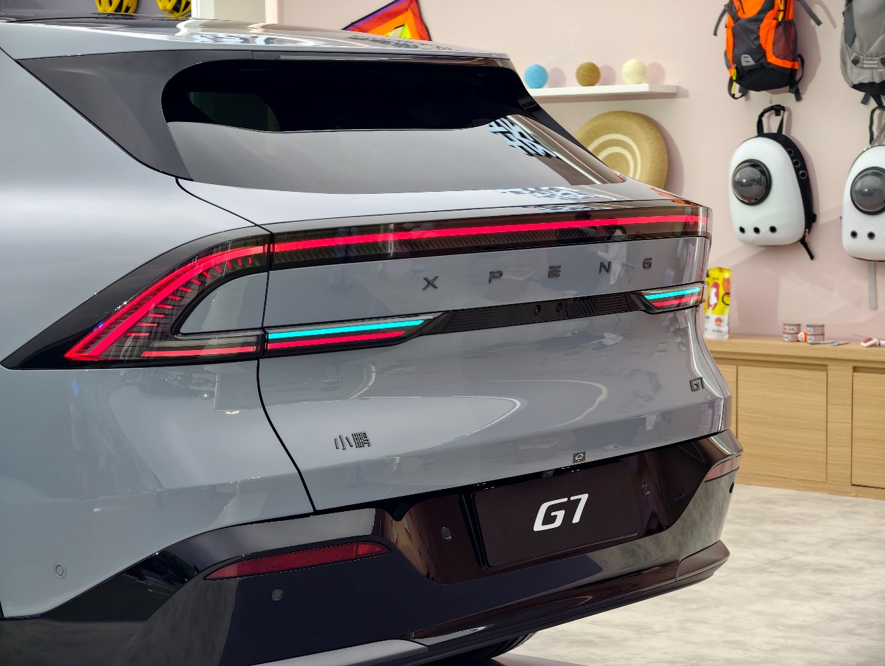 支持L3 级算力 AI 汽车售价1958万元起！小鹏 G7正式上市(图5)