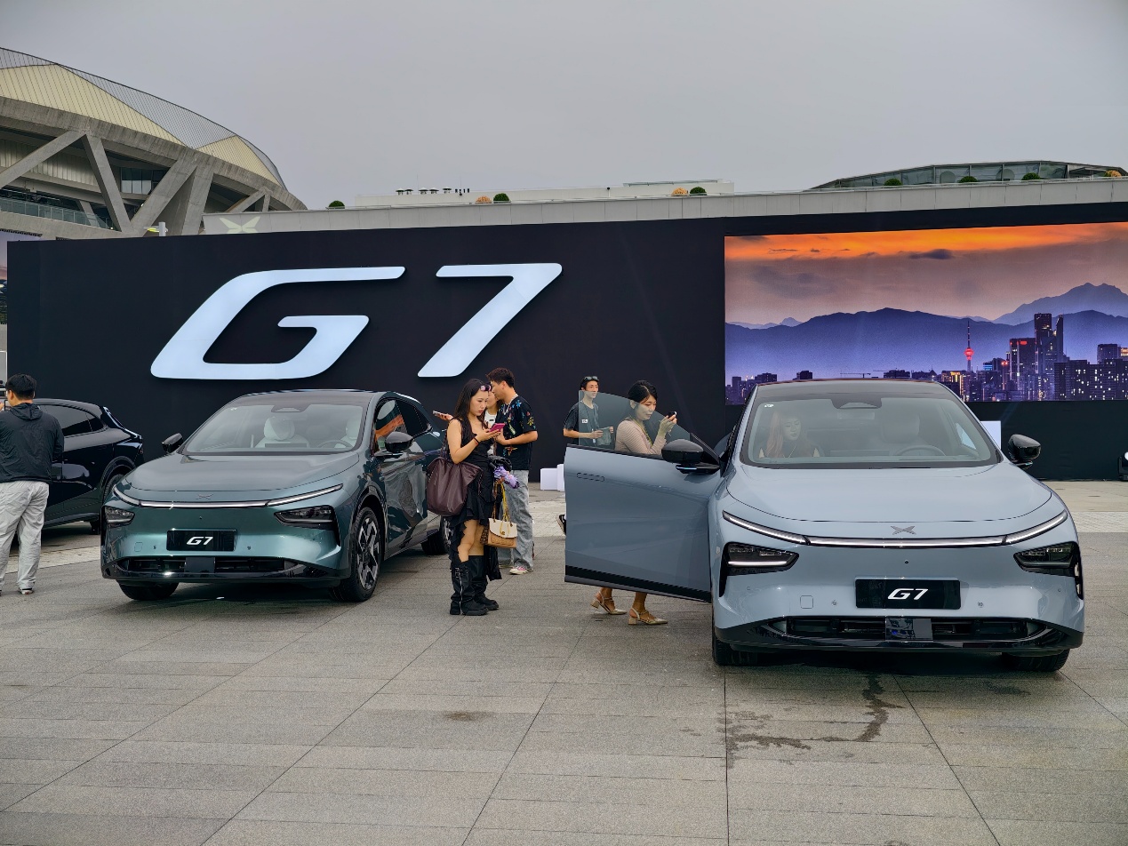 支持L3 级算力 AI 汽车售价1958万元起！小鹏 G7正式上市(图8)