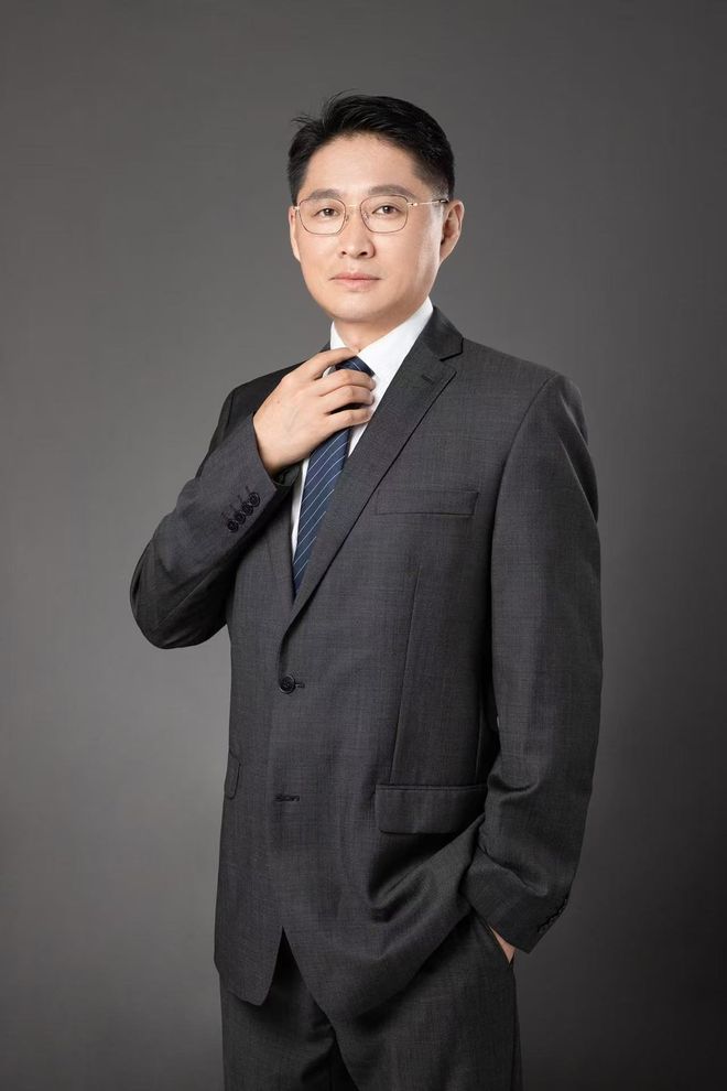 专访为旌科技郑军：全栈自研到生态共舞智驾“中国式分工”样本(图1)