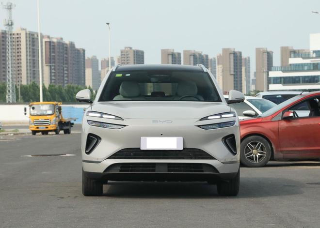 智能座舱+高阶智驾！比亚迪全新纯电中型SUV即将上市续航605Km(图2)