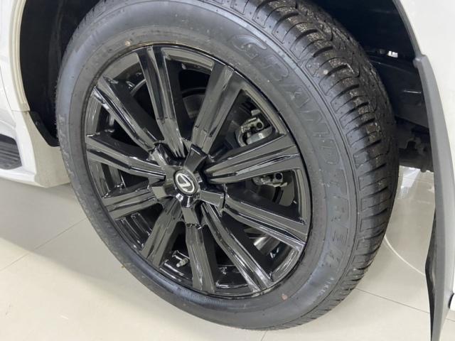 天津港特价促销25款绝版雷克萨斯LX570仅需60万就可提车(图6)