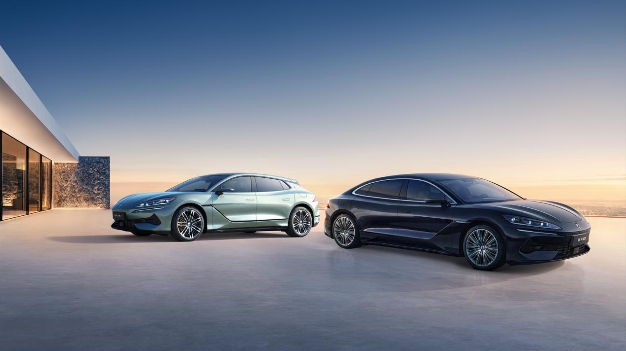 易三方泊车20黑科技上新！腾势Z9双旗舰OTA重塑科技豪华天花板(图1)