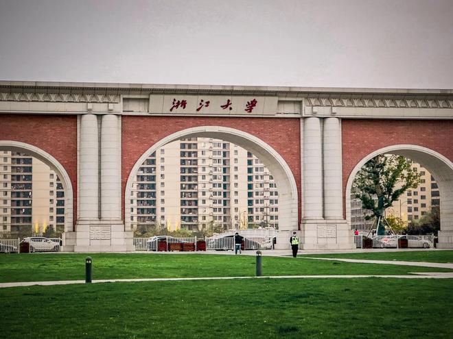 世界首台！浙大20亿神经元大脑悟空问世AI算力进入新时代！(图4)