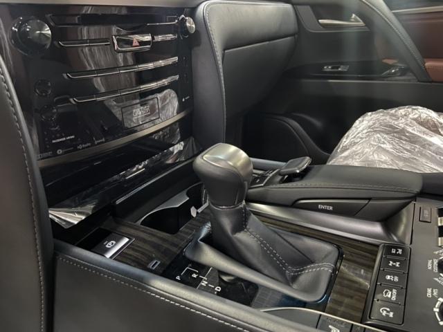 25款加版雷克萨斯LX570大越野 最低60万可提(图4)