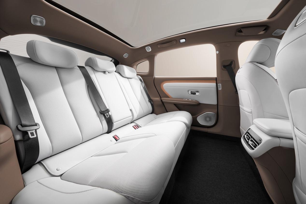 聚焦家庭出行痛点长安启源A06首秀有何看点？(图10)