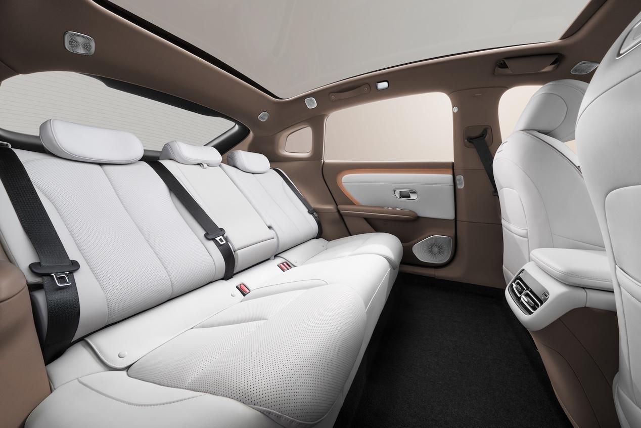 聚焦家庭出行痛点长安启源A06首秀有何看点？(图13)