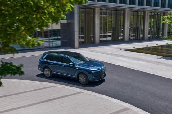 AI体系造AI汽车！限时1738万起吉利银河M9上市开启出行新时代(图10)