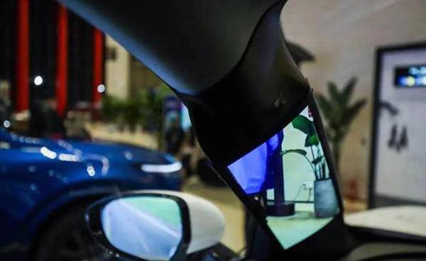 法拉第未来FX Super One：未来智能座舱的巅峰之作双屏设计引领科技潮流！