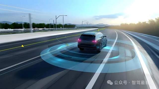 对于自动驾驶汽车来说是软件重要还是硬件重要？(图2)