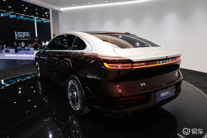 岚图追光L将于12月上市交付 将搭载华为乾崑智能辅助驾驶(图4)