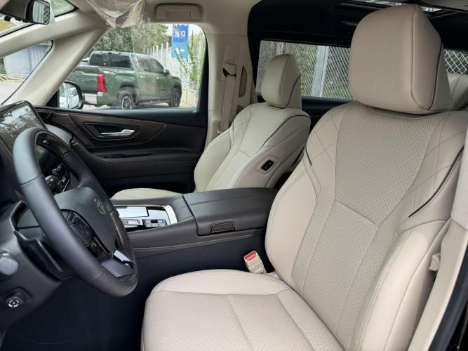 2025款丰田埃尔法 智能座舱天津现车销售全国(图4)