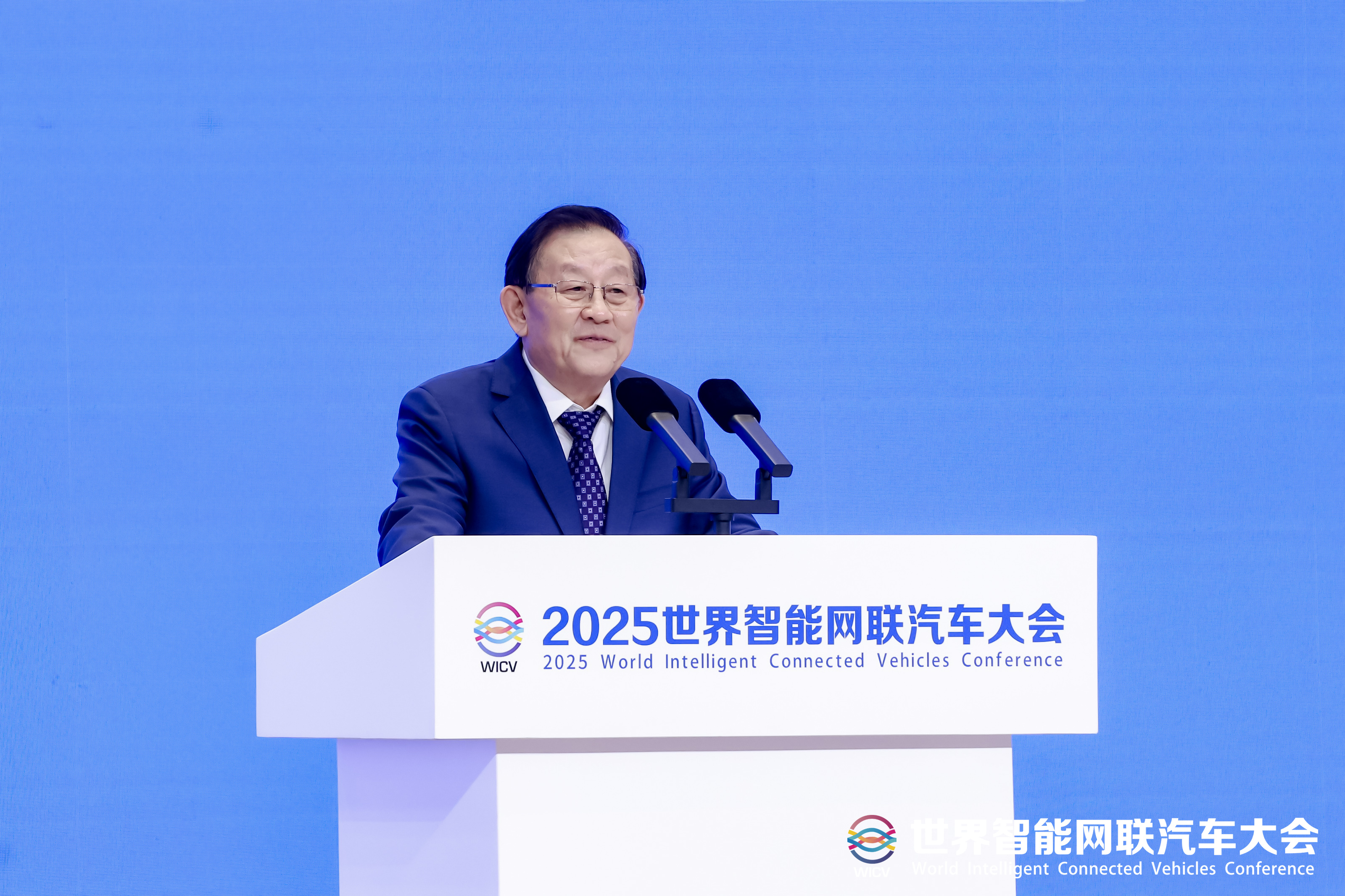 中国科学技术协会主席万钢：加快生产式自动驾驶大模型研发验证(图1)