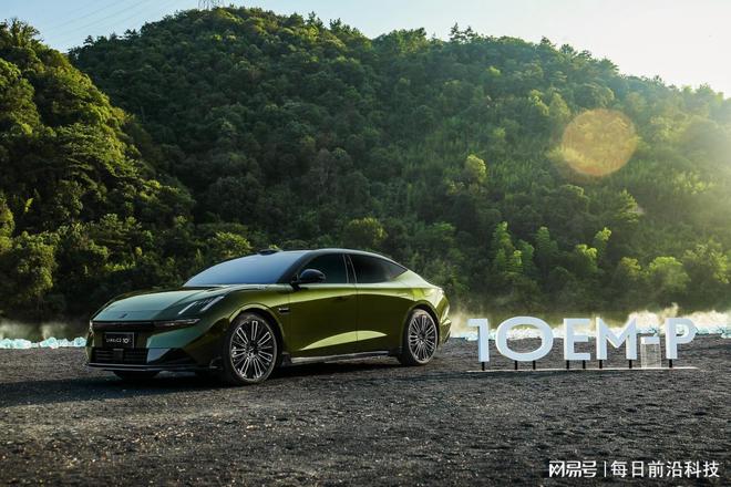 汽车如何感知情绪？领克10EM-P的智能座舱给出答案(图1)