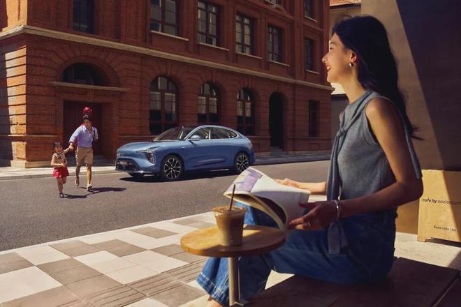 智己的双面人生：LS9见天地；LS6见自己(图6)