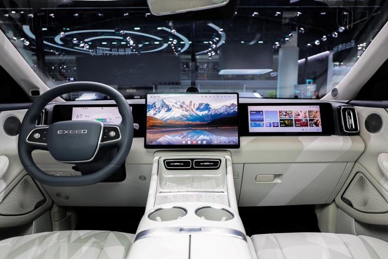 从技术到体验：解码极狐全新阿尔法T5的座舱获奖密码