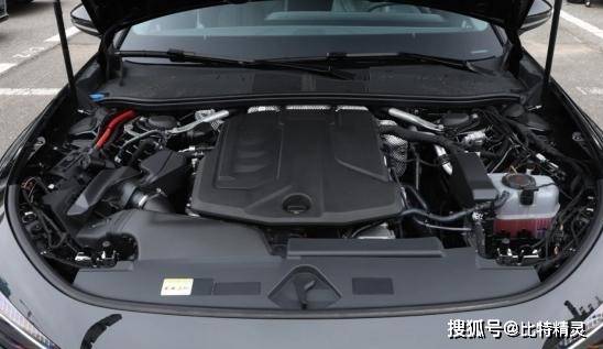 传统豪车绝地反击！奥迪A5L装上华为最强智驾激光雷达配燃油发动机体验到底有多香？(图1)