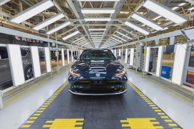 撬动无人驾驶千亿产业协同北汽为什么把筹码押在小马智行身上？(图4)