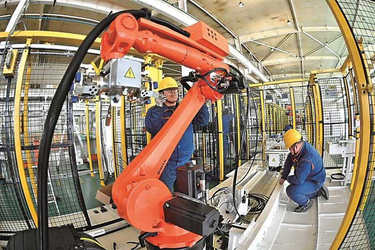 央媒看银川｜光明日报聚焦宁夏银川：算力西进点燃数字引擎！(图1)