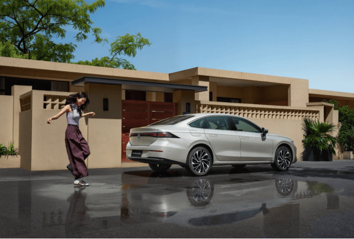 体验A+级燃油车唯一端到端高速NOA解密全新速腾L的智慧内核(图1)