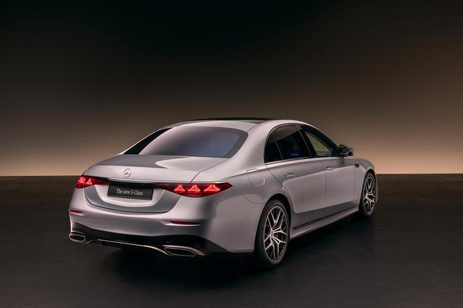 豪华轿车标杆再进化 新一代奔驰S级正式发布(图2)
