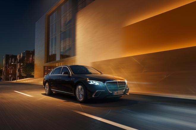 豪华轿车标杆再进化 新一代奔驰S级正式发布(图16)
