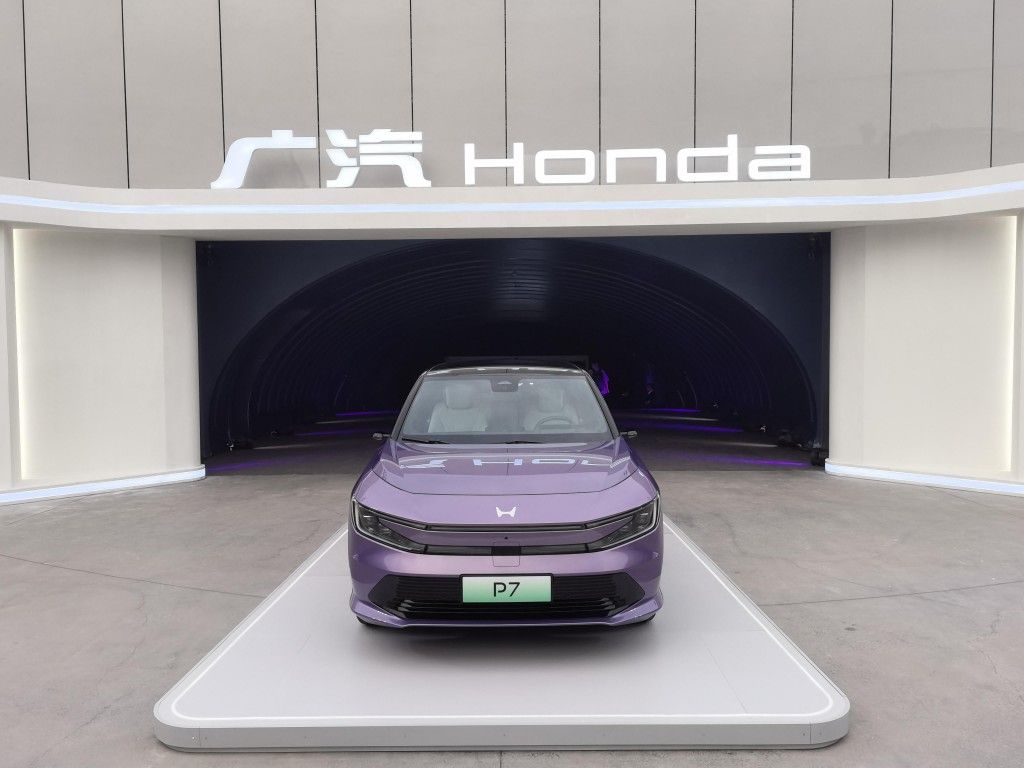 那么豪华那么美！广汽本田P7劲爆价1999万元起(图2)