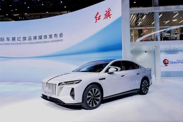 提质焕新启新程 红旗品牌全场景产品+全链技术闪耀2026北京车展(图4)