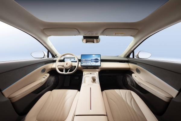 提质焕新启新程 红旗品牌全场景产品+全链技术闪耀2026北京车展(图9)